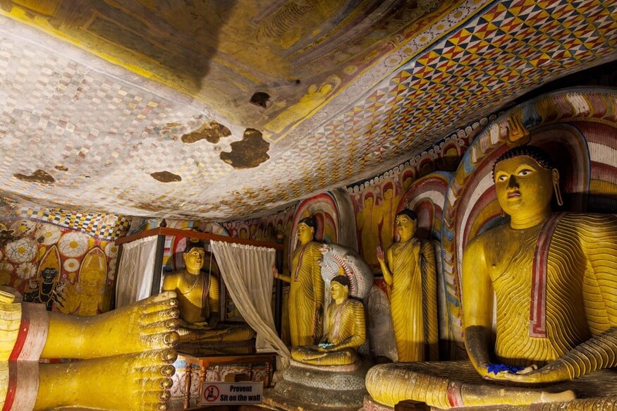 Dambulla Cave Temple (Golden Temple)