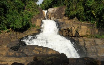 bopath-falls-in-ratnapura-district-900_orig